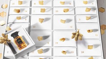 picture of white and gold holiday gift set